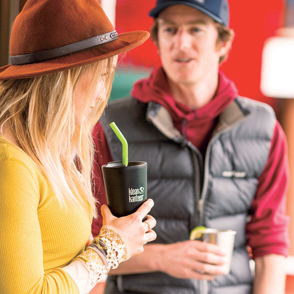 tumbler-straw-lid-with-straw-t6 K16VSSC-SB-guy-girl_style_9a499e23-5b7a-4a0d-b42e-d1b4b02627b2.jpg