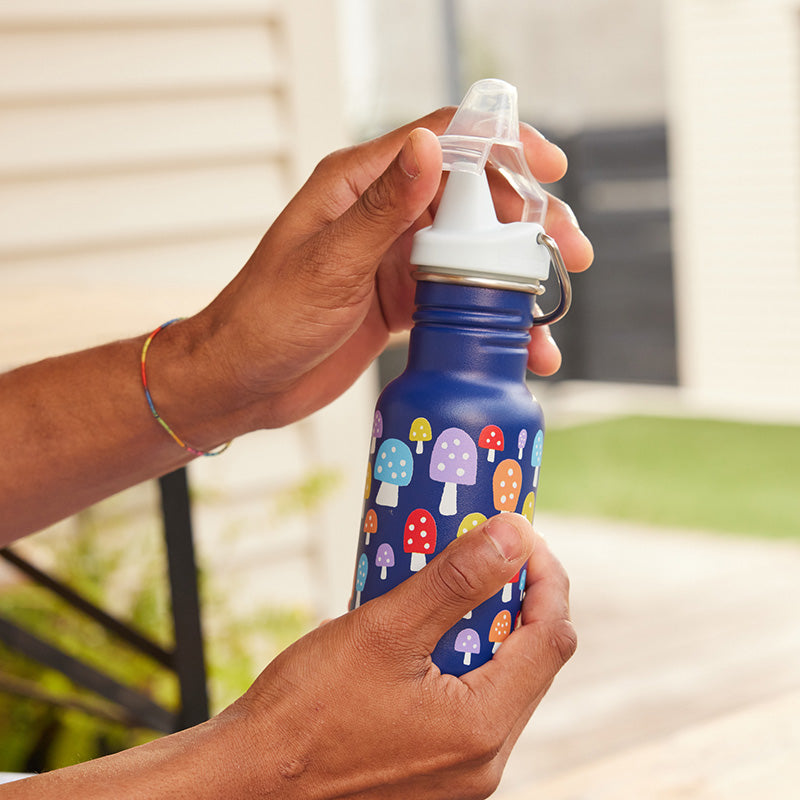 12oz-kid-s-classic-sippy-u4 kid_sippy_12oz_closeup_dustcover_square.jpg