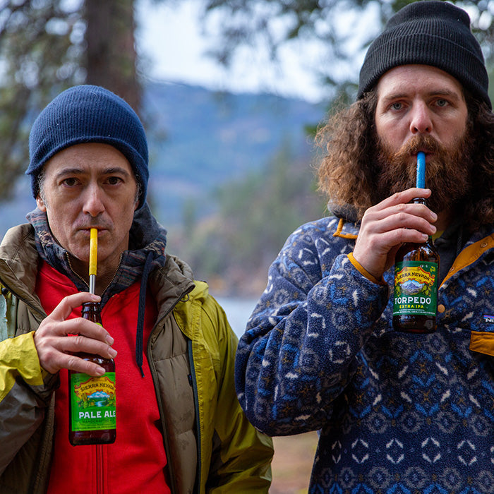 straw-4-pack-i3 recycled_steel_straws_beers_dudes_lifestyle.jpg