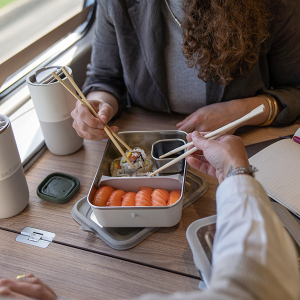 55oz-rise-food-box-big-meal-d1 rise_food_lunch_box_big_meal_tofu_sushi_share_square.jpg