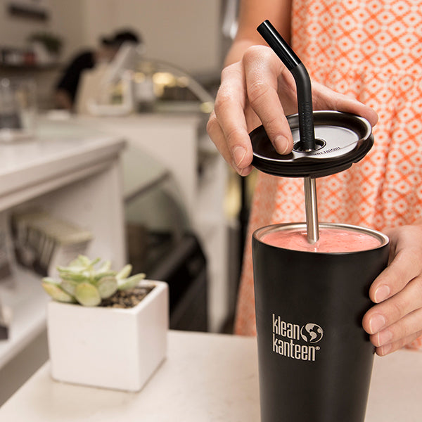 tumbler-straw-lid-with-straw-t6 steel_straw_smoothie-At-Counter-With-Lid_lifestyle_a071dbd2-9fd8-4eea-b04c-2a3732ff8612.jpg
